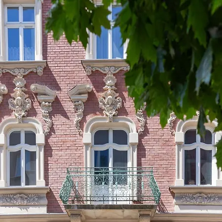 The Opera Grzegorzki Arianska 4 By Renters Apartament *